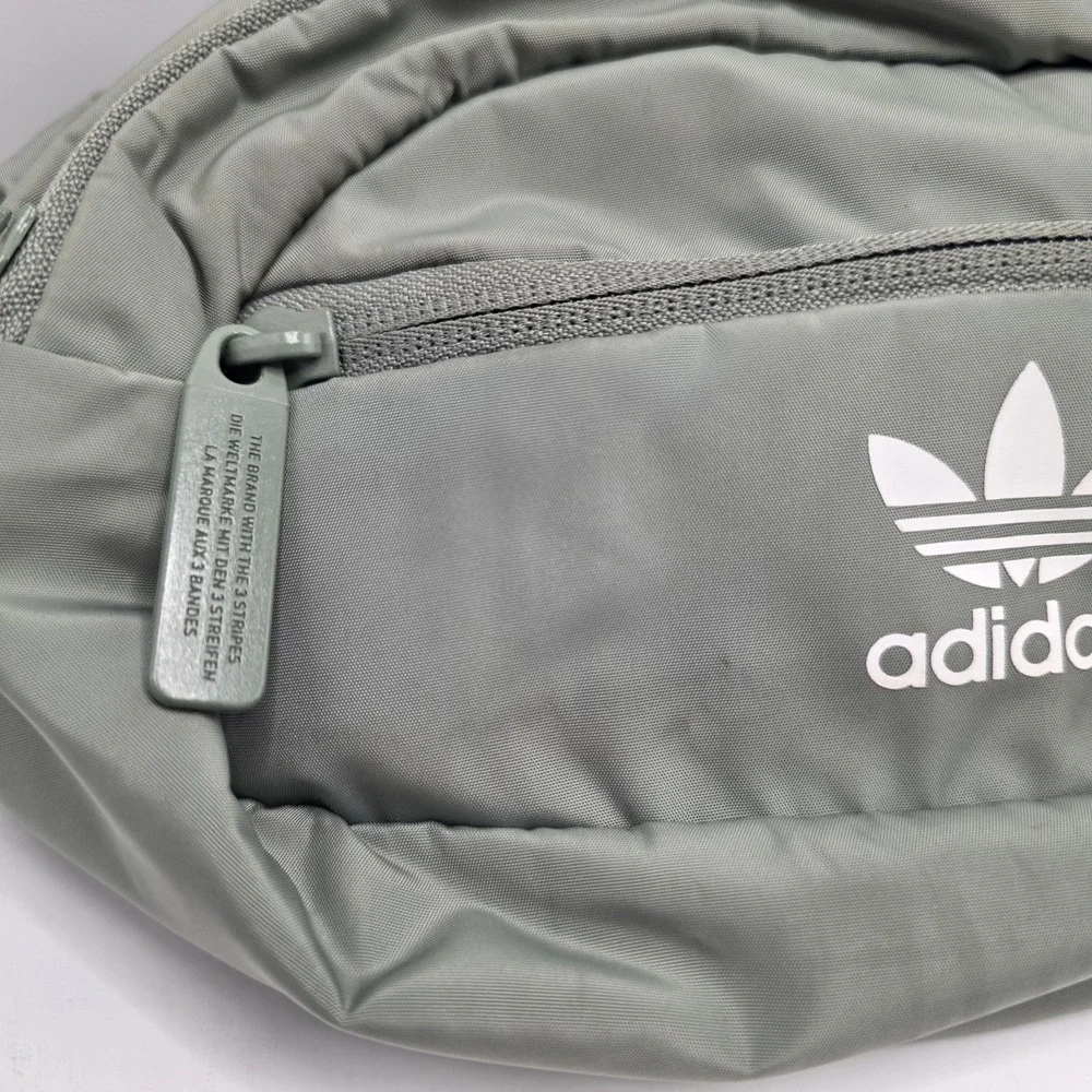 Adidas Originals Trefoil Waist Bag Sage Green Puffer Fanny Pack Adjustable Strap - Picture 3 of 9